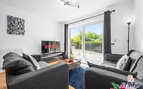Modern Spacious 2Bedroom Apartment Great! Location By Etihad Mancity Stadium& Coop Live Arena